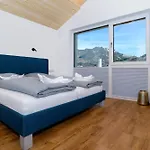 Berg Fux - Neubau Mit 2 Schlafzimmern, Balkon, Panorama Bergblick, Allergikerfreundlich * Зонтхофен